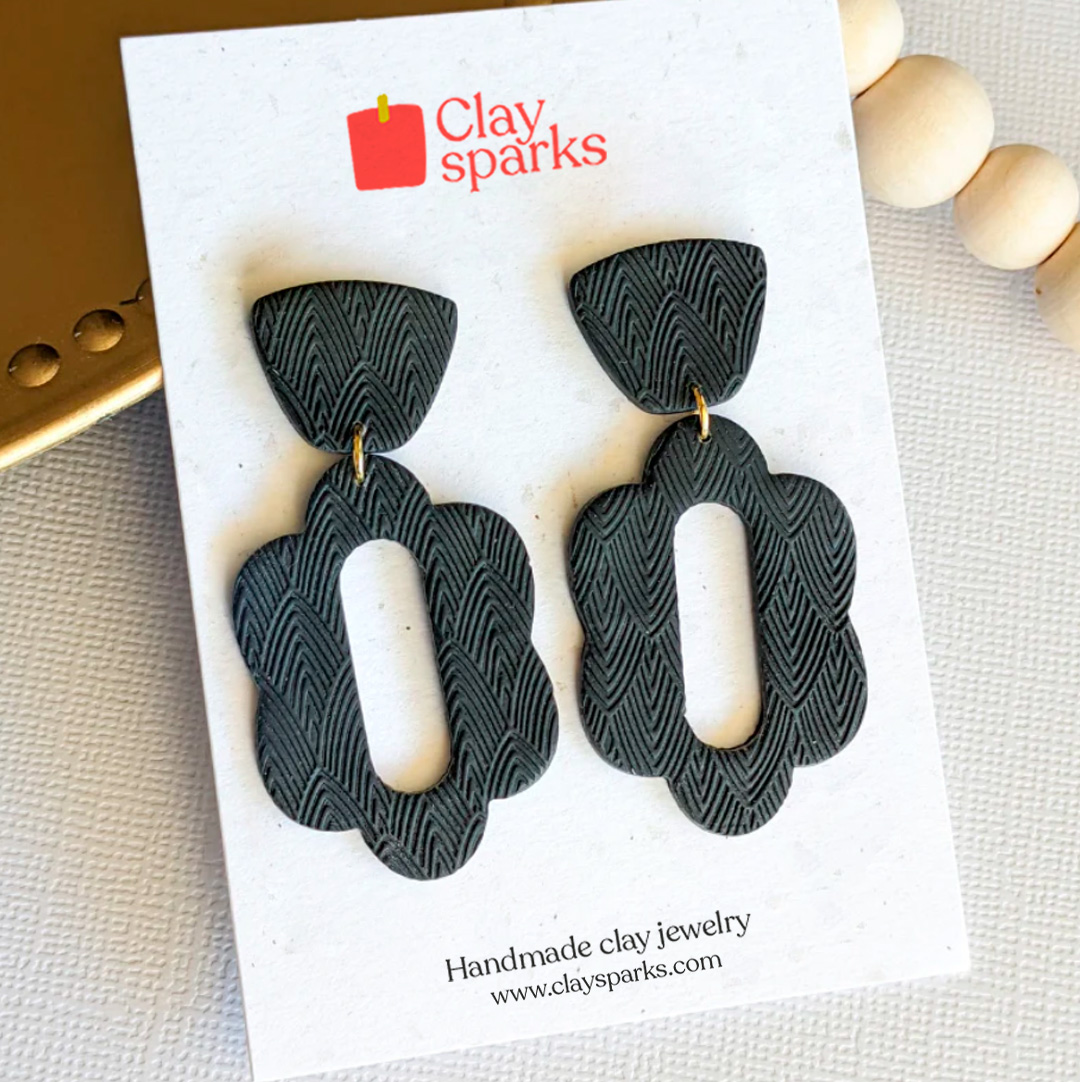 elebikoitza-clay-sparks-pantallas-tarjeta-pendientes-1